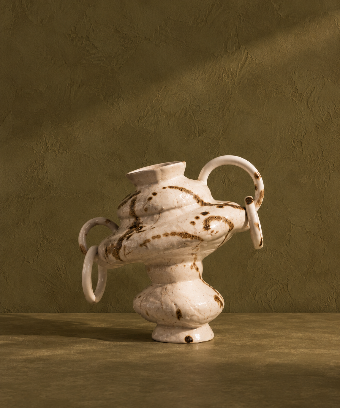 Iziqhaza vase