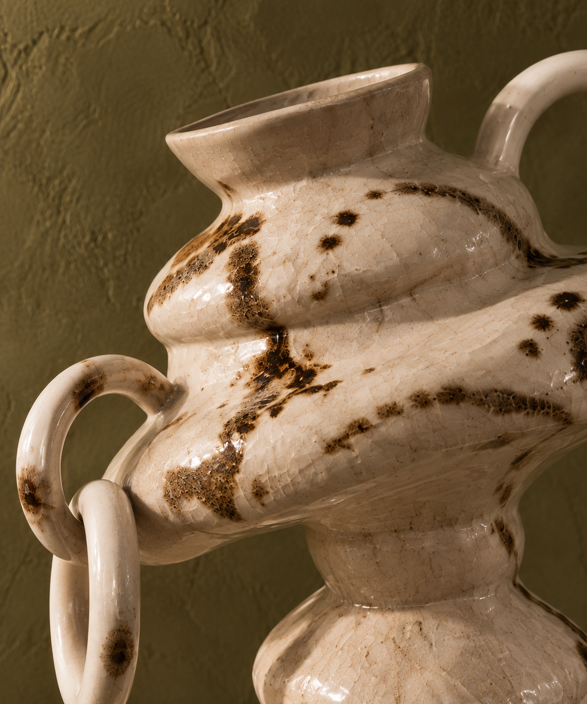 Iziqhaza vase